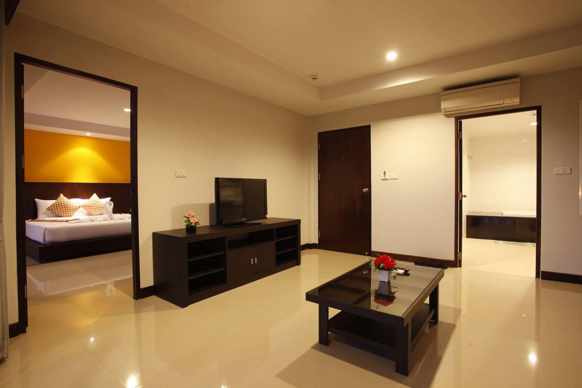 Nize Hotel - Sha Plus Phuket Exteriér fotografie